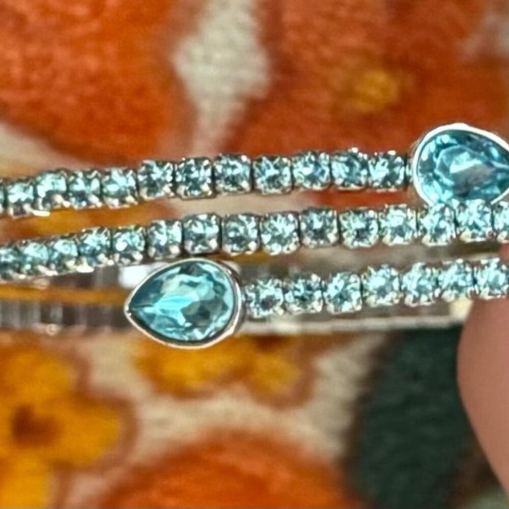 Swarovski Twisty Cuff Mixed Cuts Blue Rhodium Plated